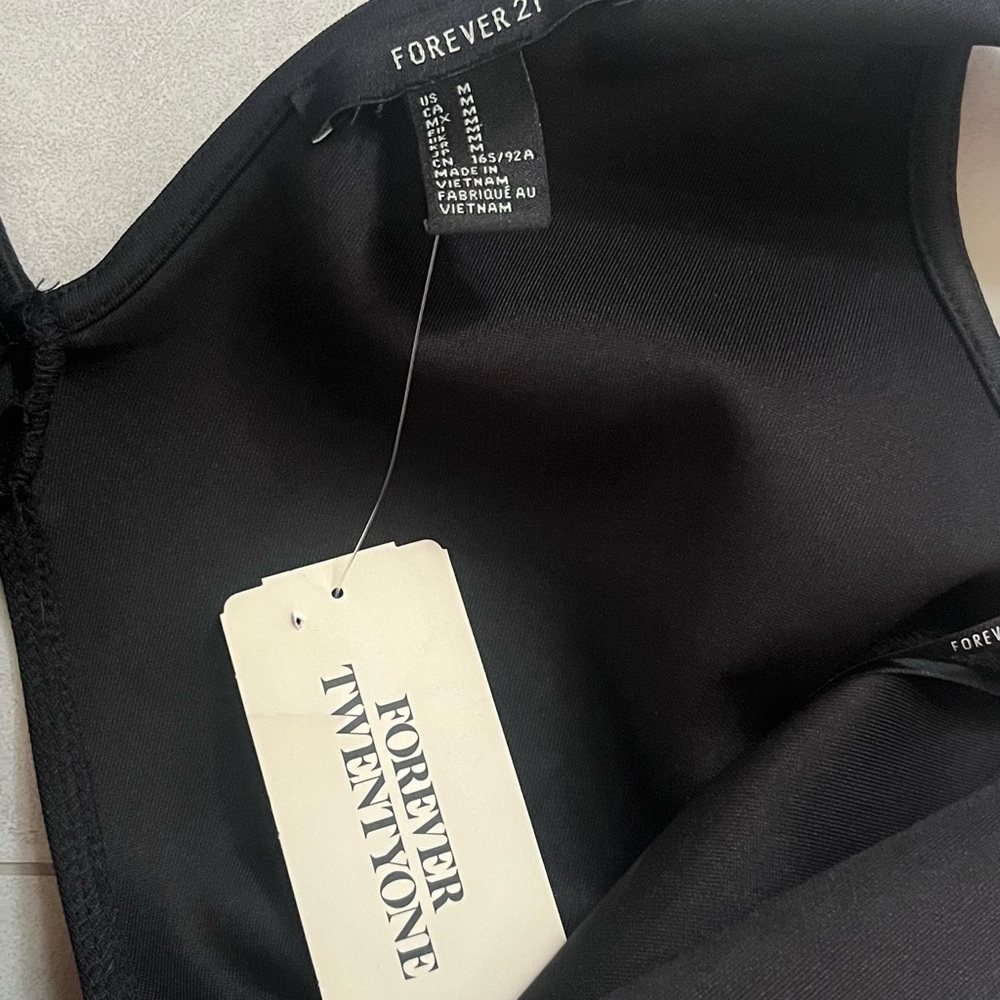 Forever 21 Black Plunge Dress with Keyhole Back Cutout - Picture 3 of 6